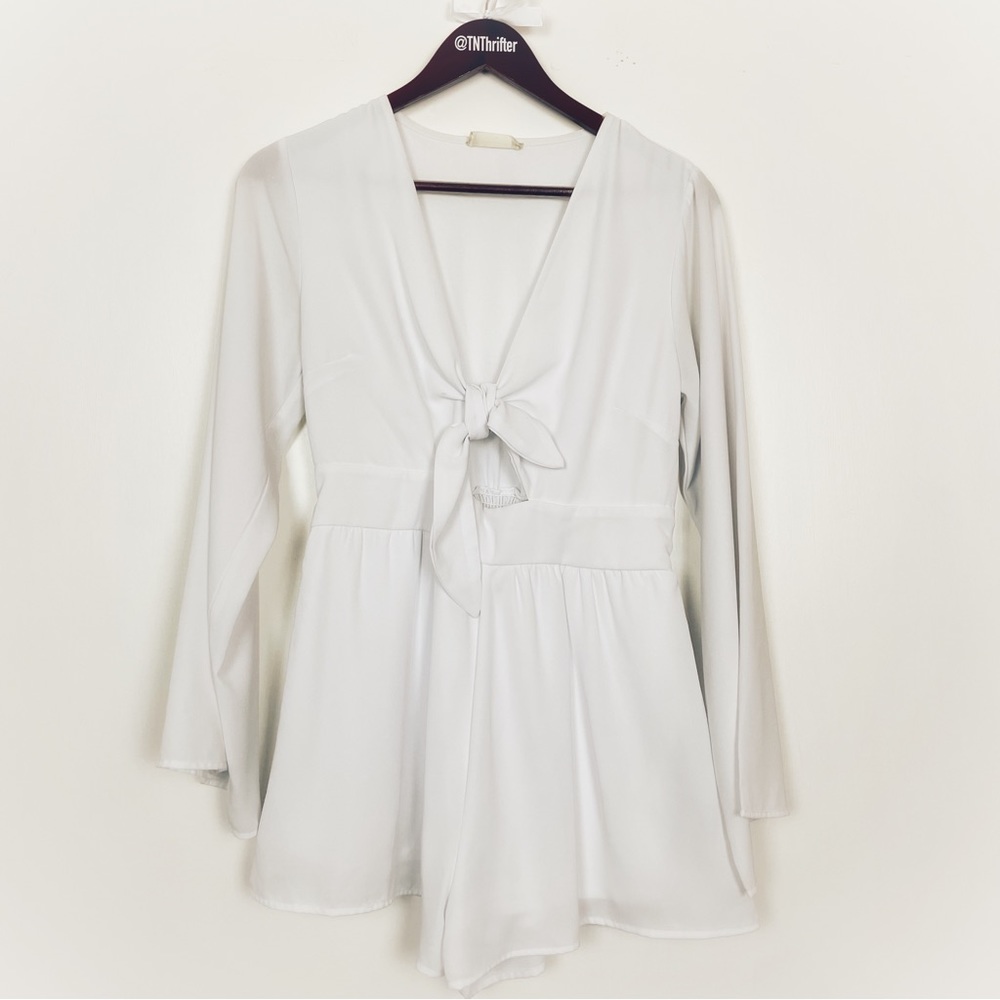 Altar’d State Women’s Cutout Long Sleeve Romper Size Small White 90s Bridal